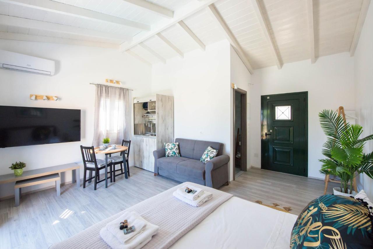 Acharavi Beach Villa Eksteriør bilde