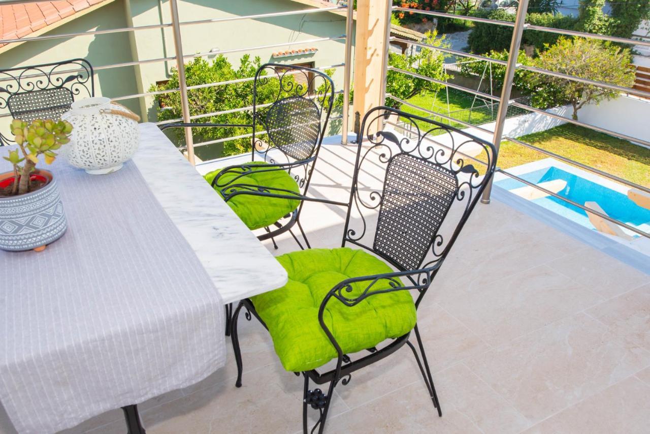 Acharavi Beach Villa Eksteriør bilde