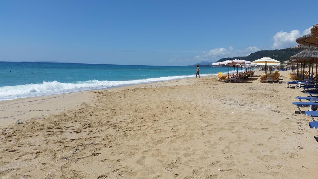 Acharavi Beach Villa Eksteriør bilde